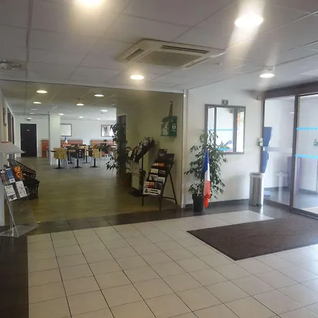 Sure By Western Hotel Saint-Amand-les-Eaux