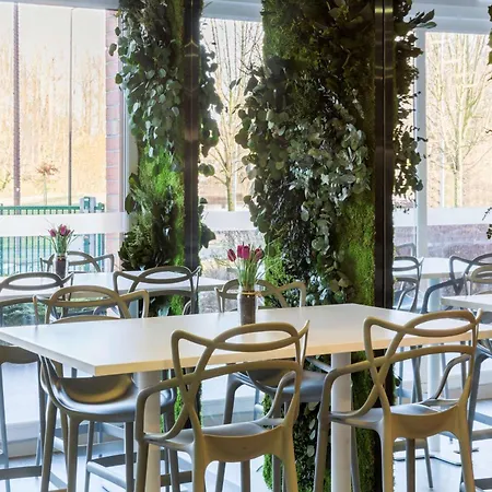 Hotel Sure By Western 3*