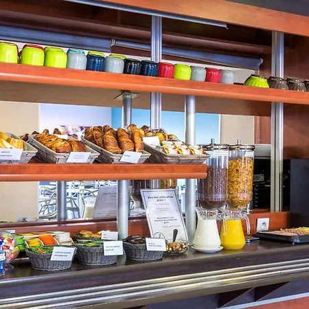 Hotel Sure By Western 3*