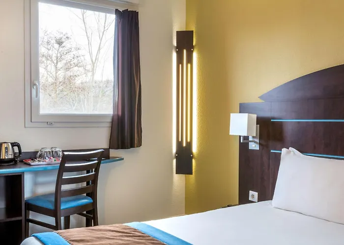 Sure By Western Hotel Saint-Amand-les-Eaux