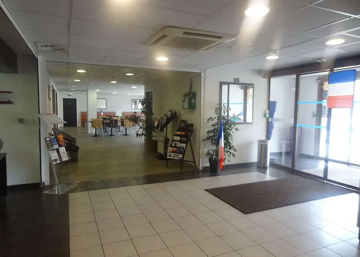 Sure By Western Hotel Saint-Amand-les-Eaux